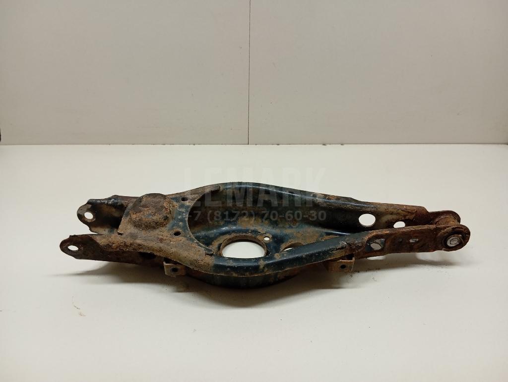 Рычаг задний поперечный правый 4873042040 Toyota