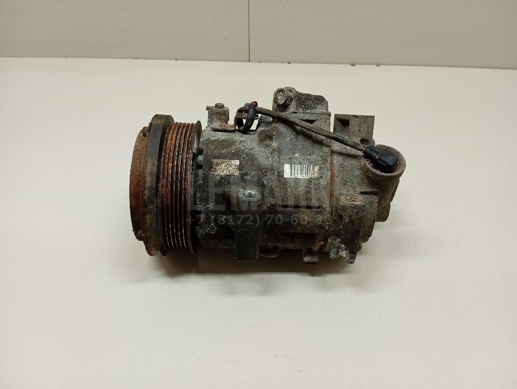 Компрессор кондиционера 8831042310 Toyota