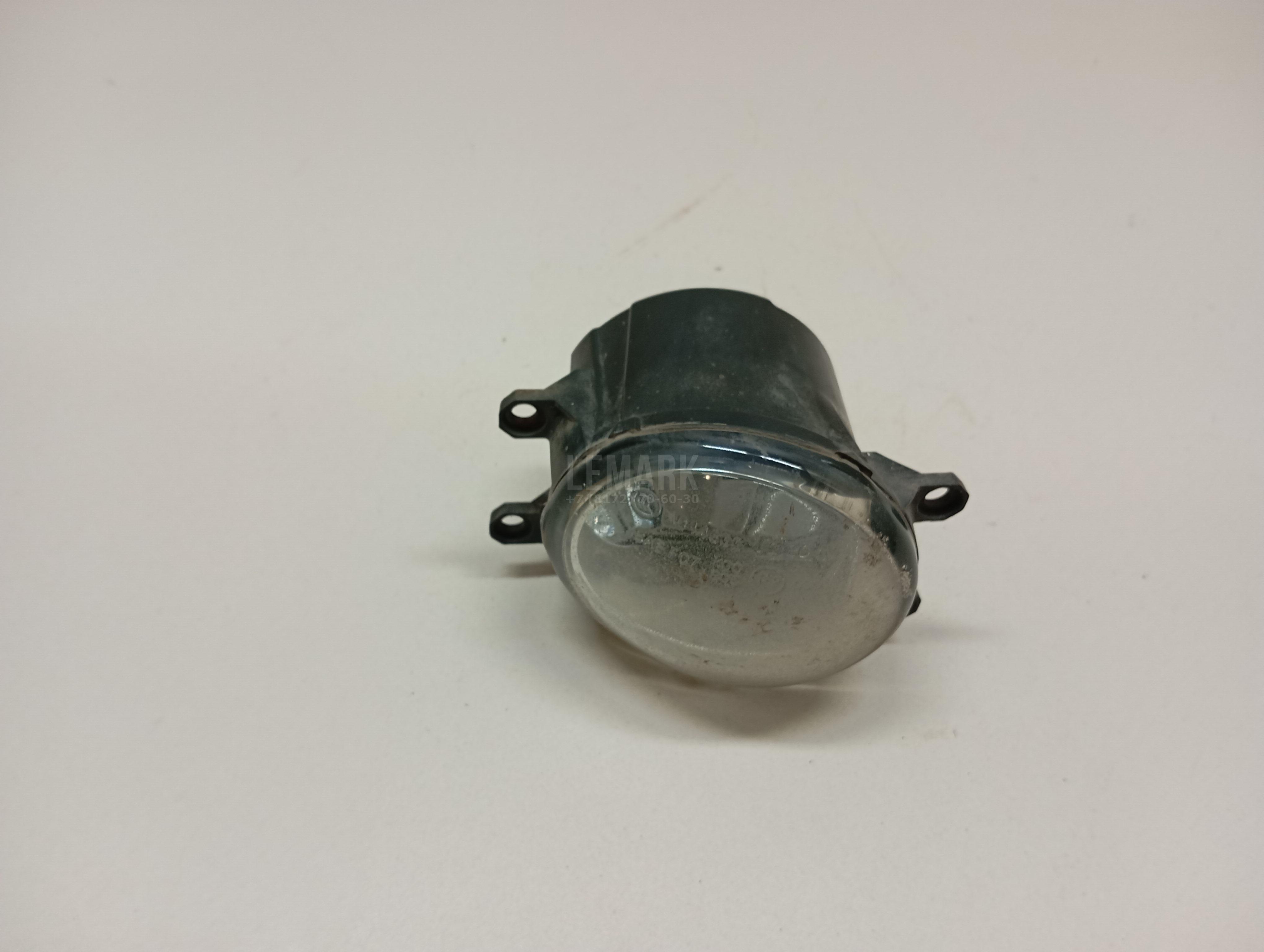 Фара противотуманная правая 812100W050 Toyota