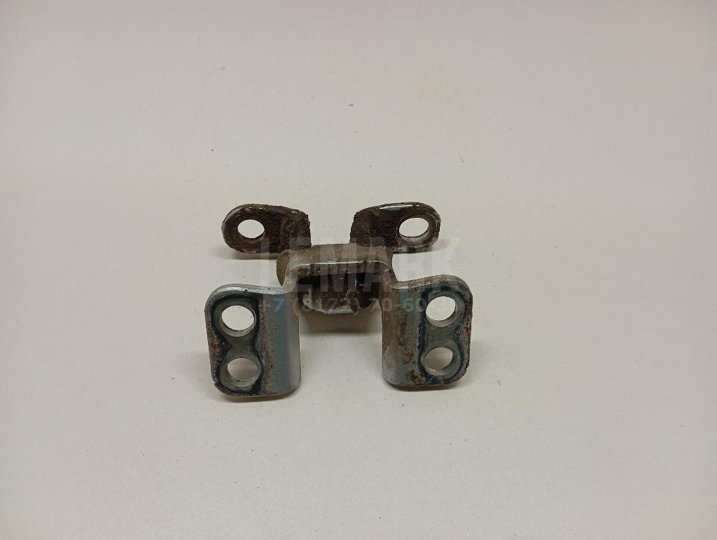 Петля двери багажника 6880142050 Toyota