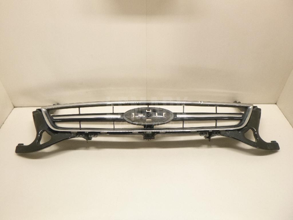 Решетка радиатора 1736150 Ford