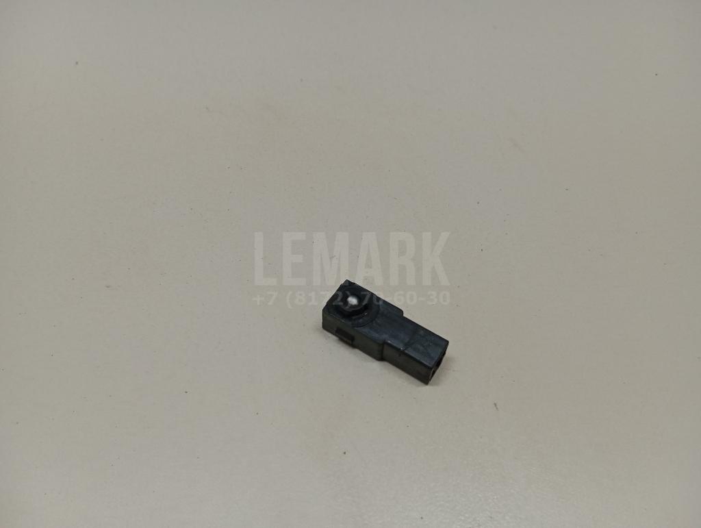 Плафон салонный 8108042010 Toyota