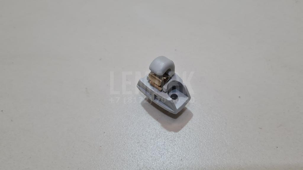 Кронштейн солнцезащитного козырька 4G0857562Y20 VAG
