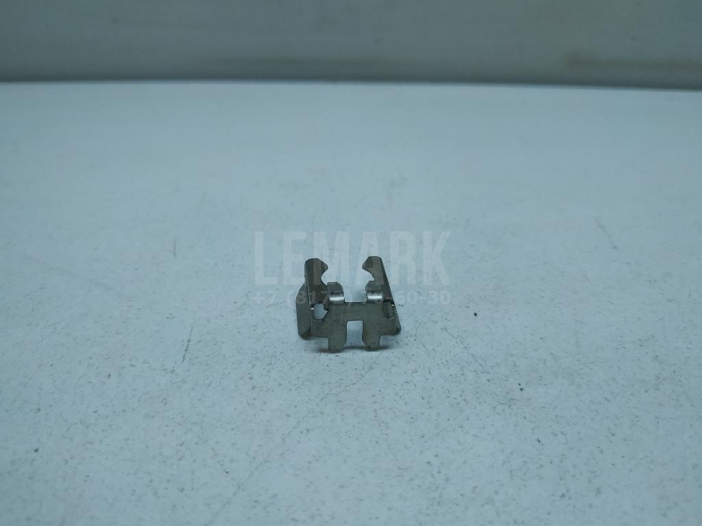 Крепеж форсунки 24420544 GM