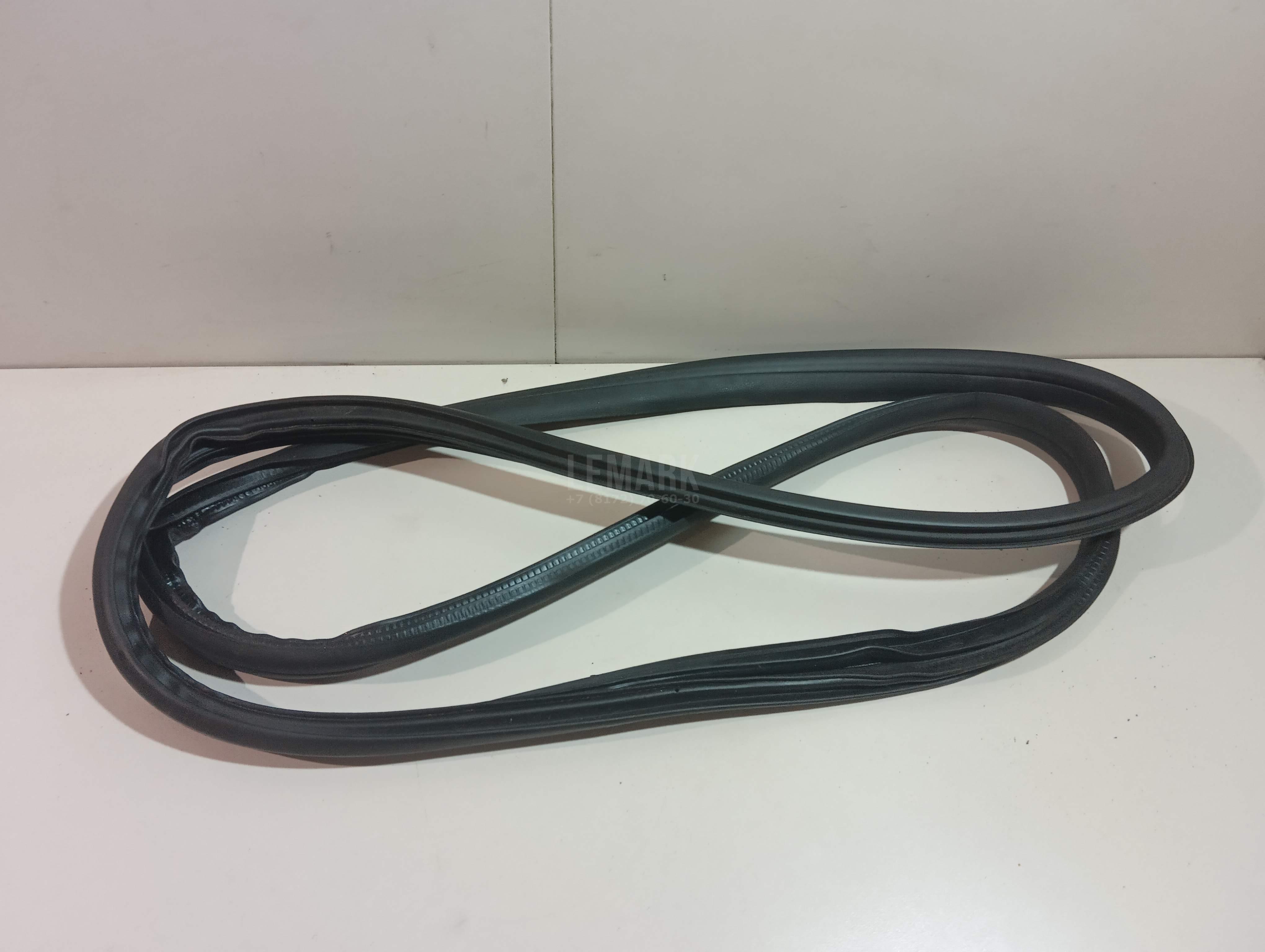 Уплотнитель (внутри) 5L0867367A9B9 VAG
