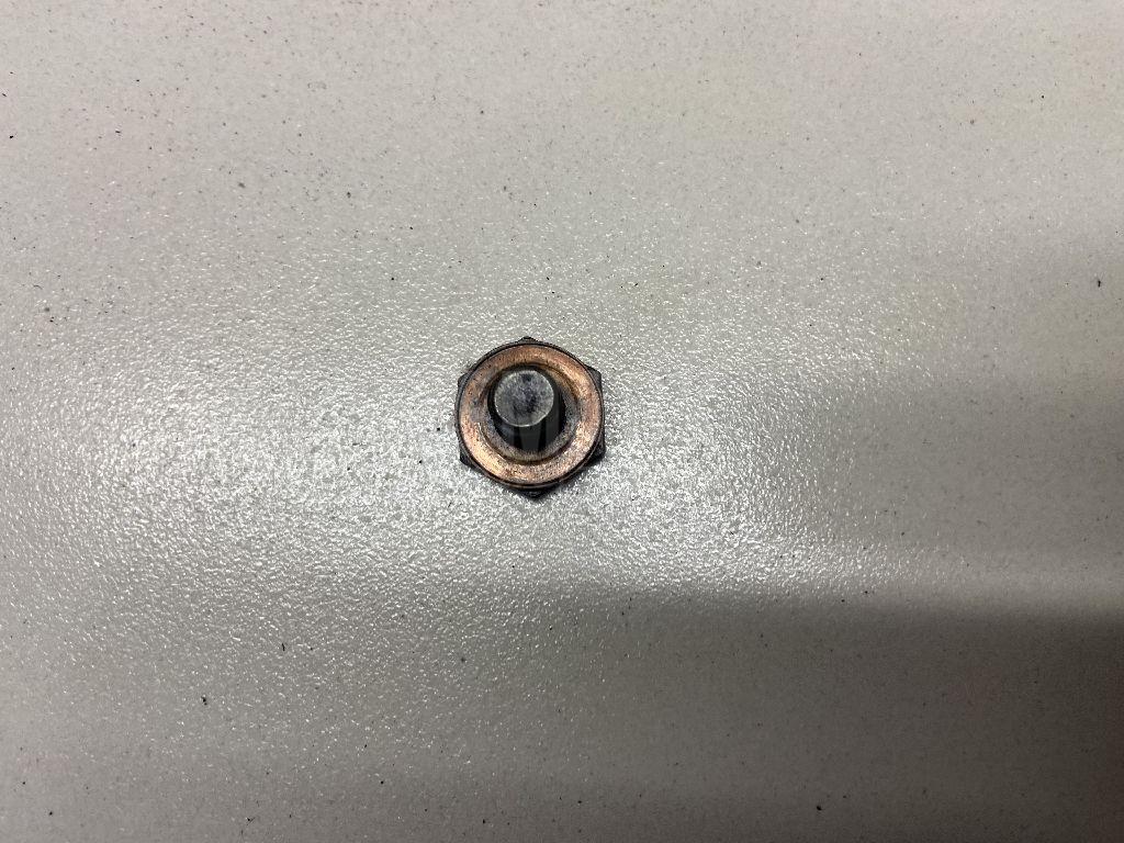 Пробка масляного поддона 1146063 Ford