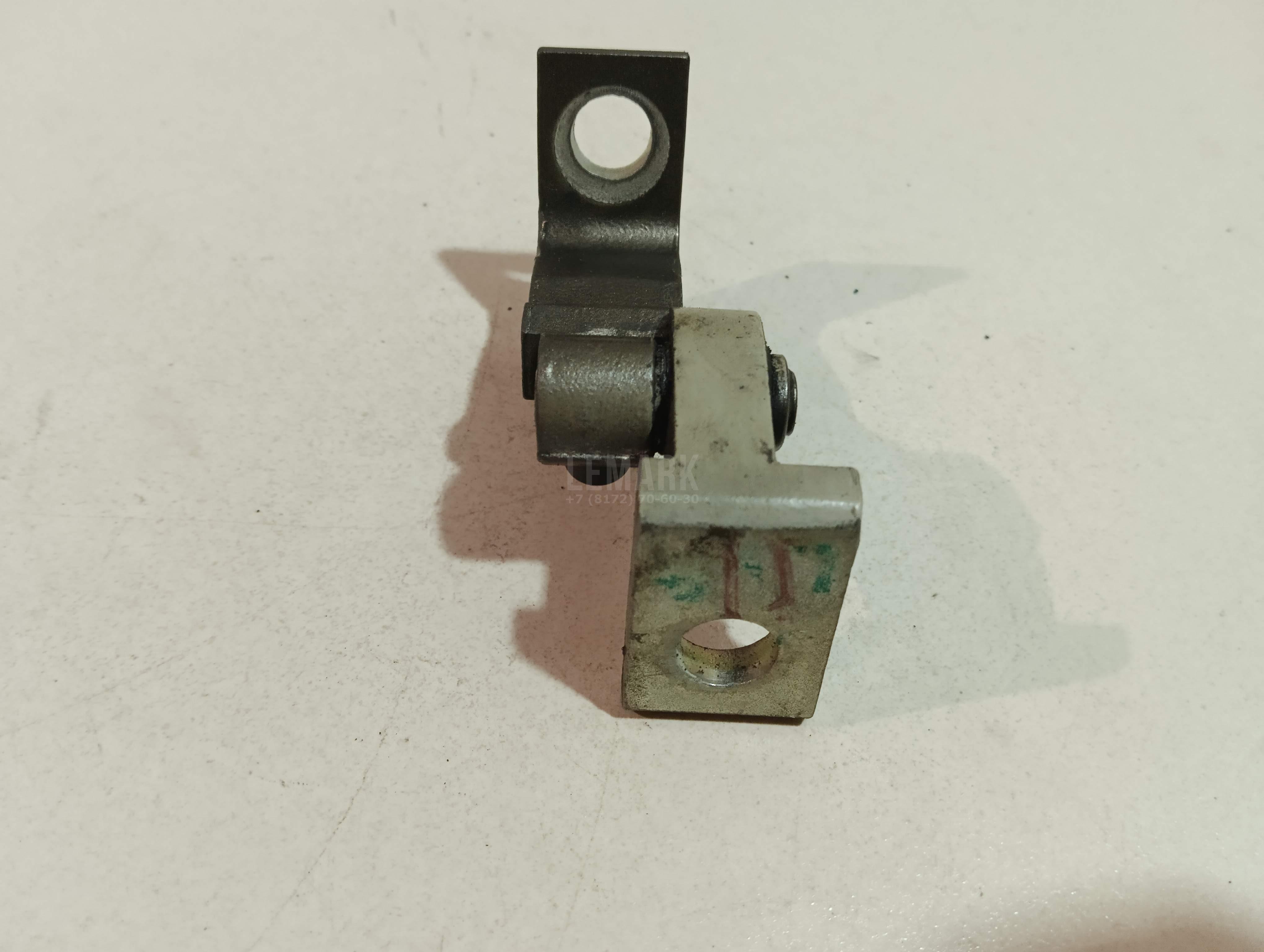 Петля двери для  Audi A4 [B6] 2000-2004