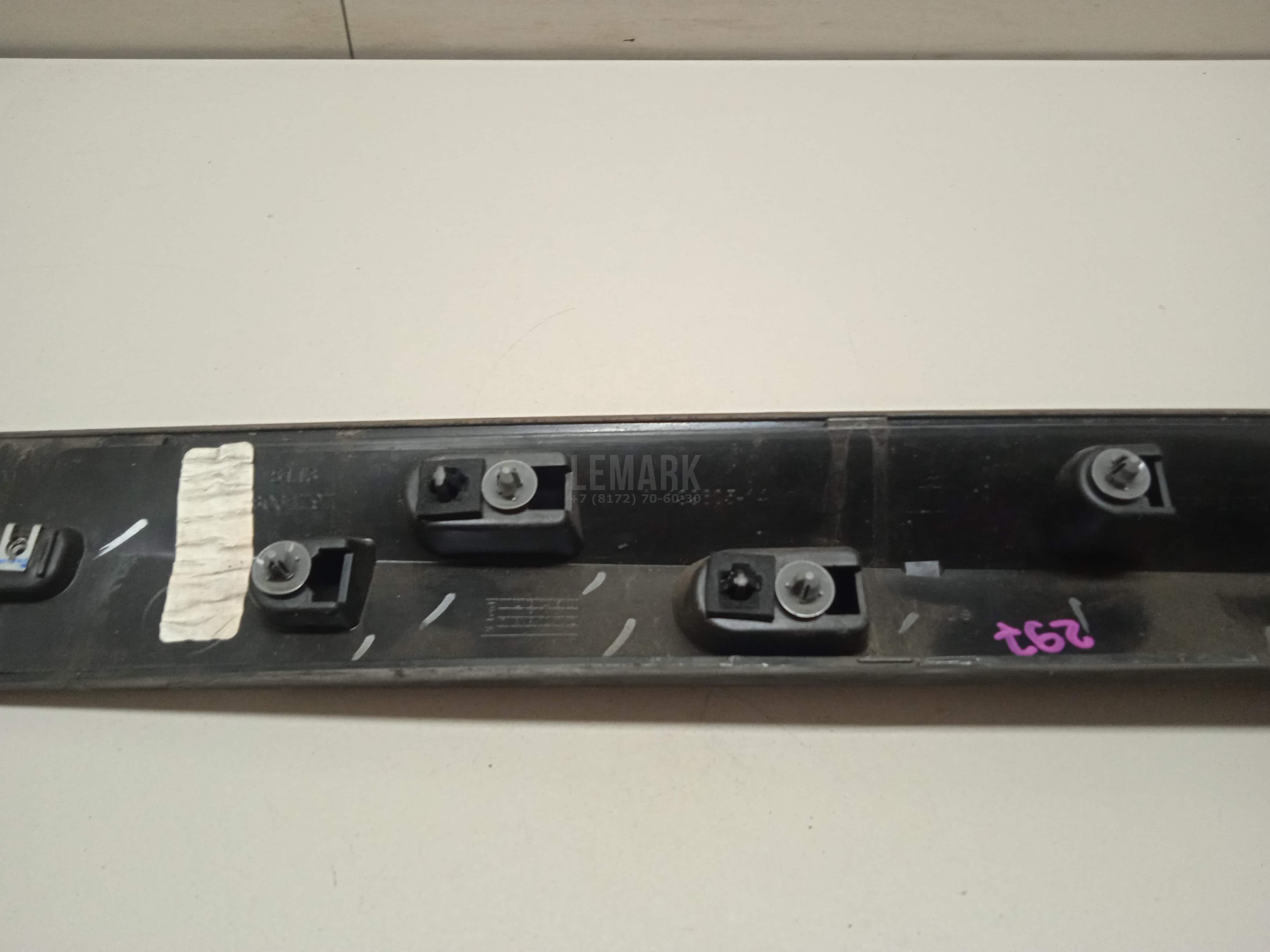 Накладка двери задней левой для  BMW 7-serie F01/F02 2008-2015