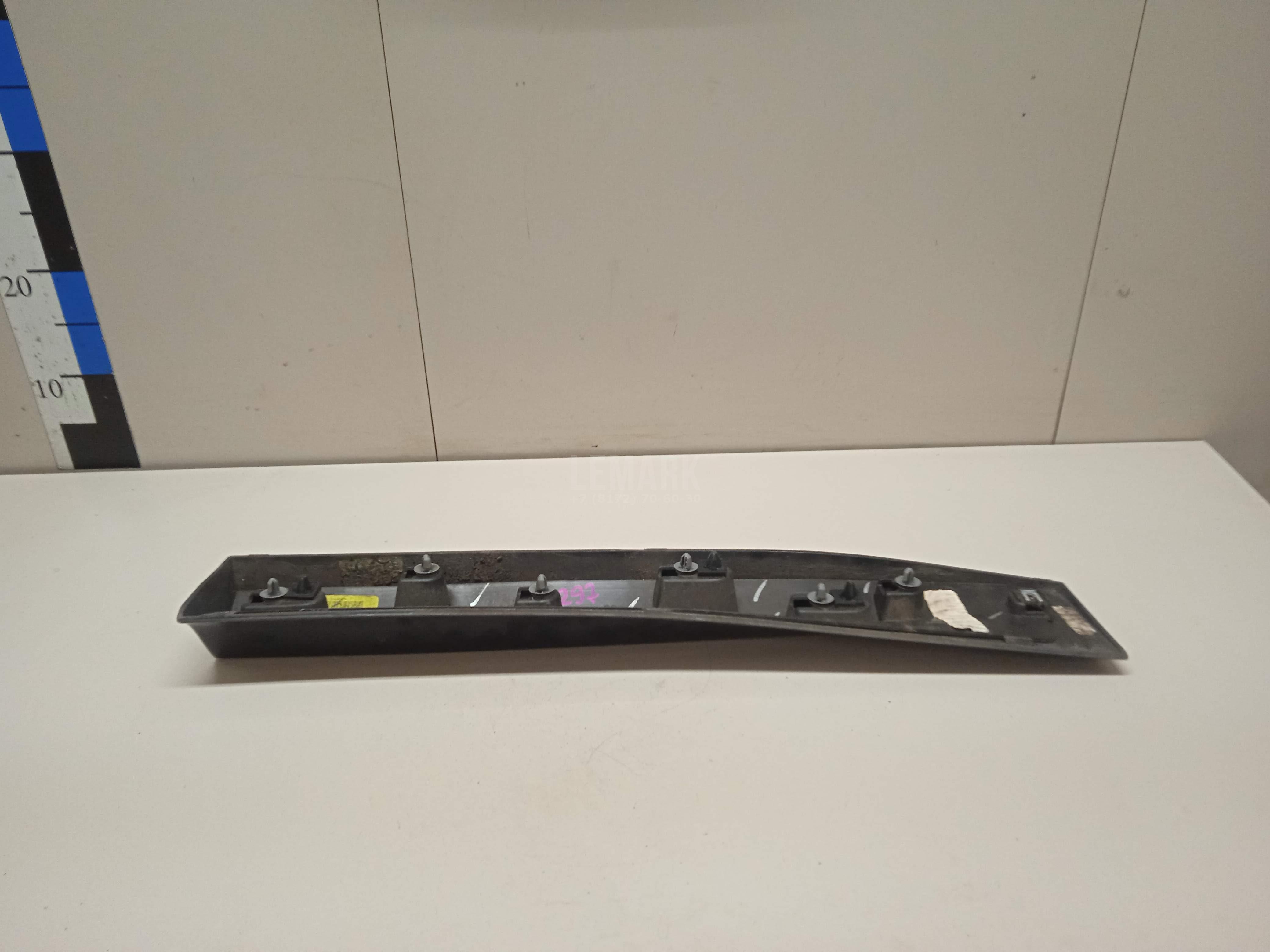 Накладка двери задней левой для  BMW 7-serie F01/F02 2008-2015