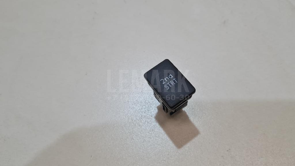 Кнопка многофункциональная 8472160021 Toyota