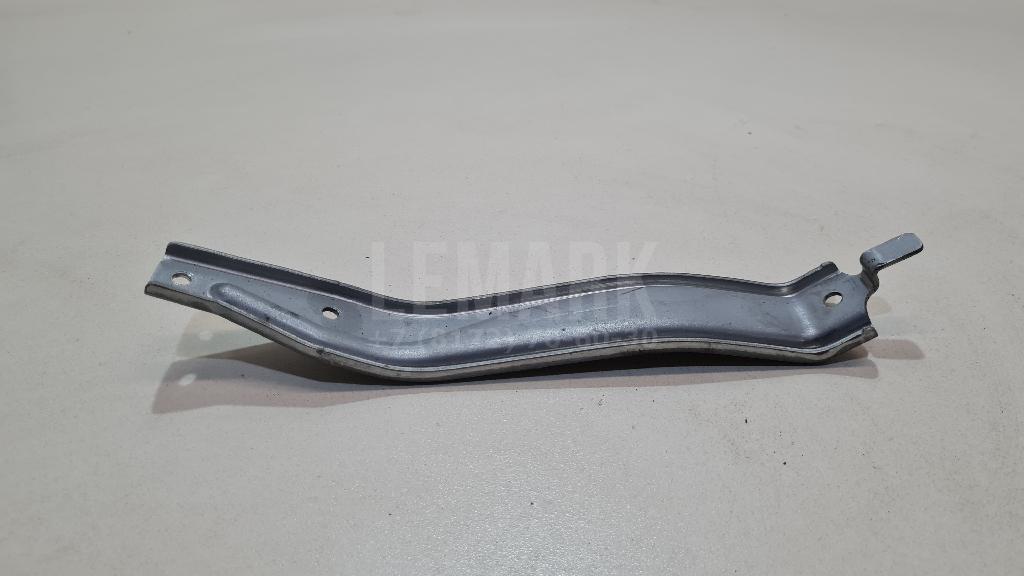 Кронштейн блока управления двигателем 8966760290 Toyota