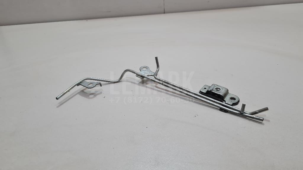 Трубка вакуумная 2570611010 Toyota