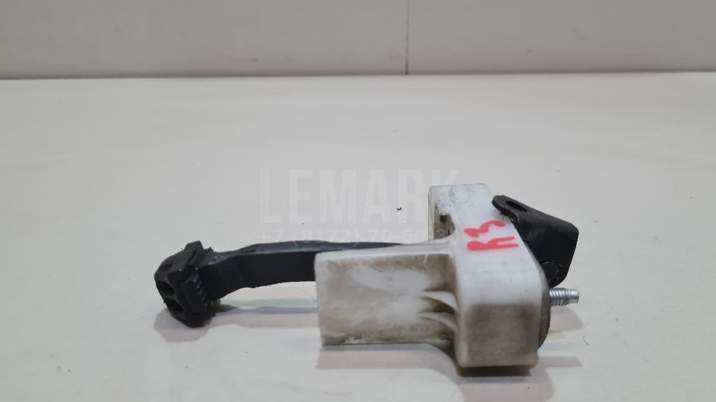Ограничитель двери 6863060140 Toyota