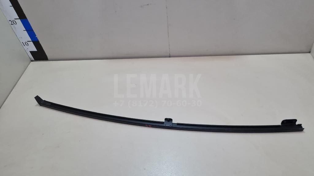 Направляющая стекла двери 6740860070 Toyota