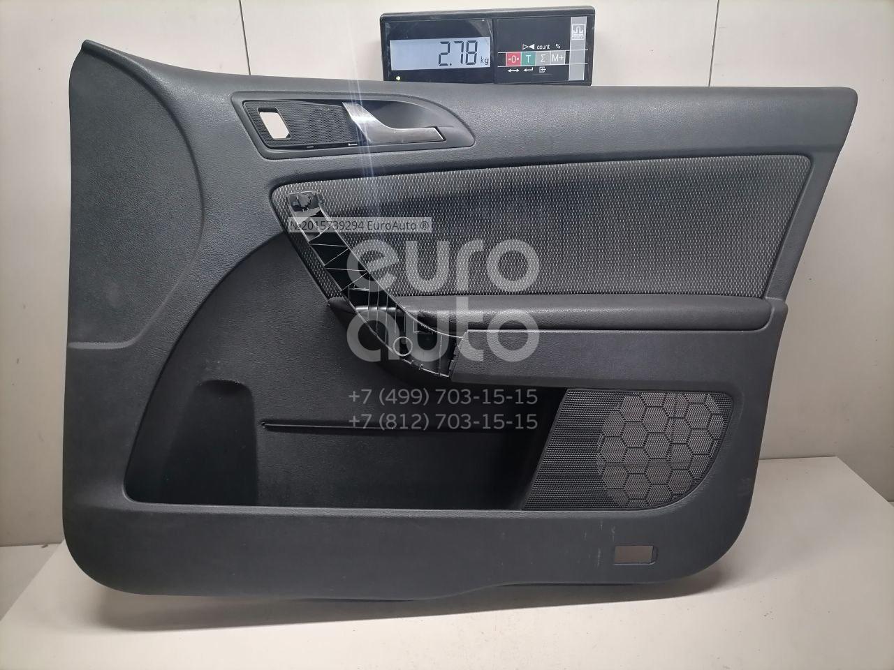 Шкода йети снять дверь. Обшивки дверей Skoda Yeti. 5l0867012. Обшивка двери Шкода Йети. Шкода етти ручка двери.