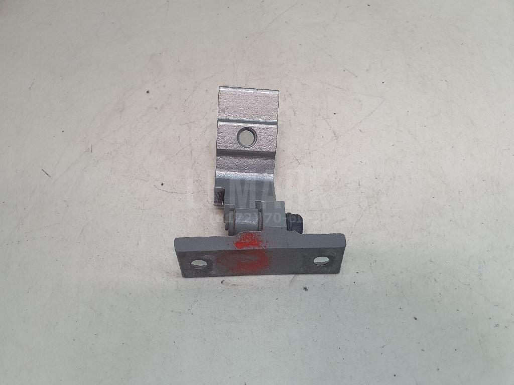 Петля двери задней левой нижняя для  Fiat Sedici 2007-2014