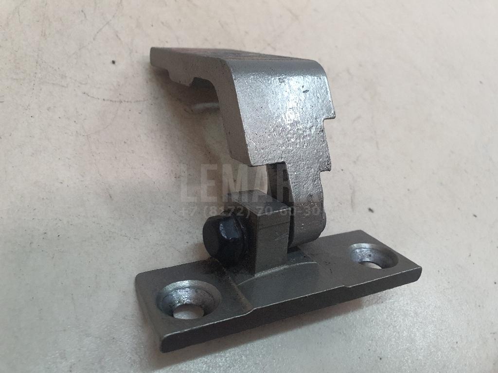 Петля двери задней левой нижняя для  Fiat Sedici 2007-2014