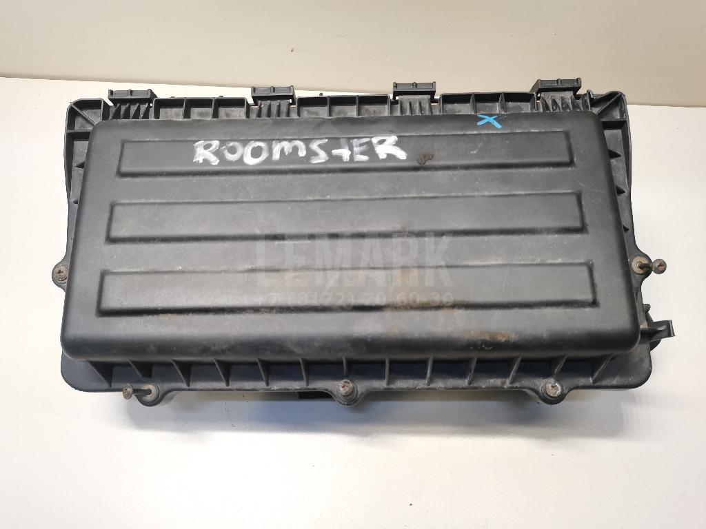 Корпус воздушного фильтра 036129611CD VAG