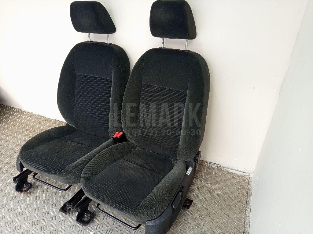Сиденья к-кт для  Ford Focus II 2005-2008