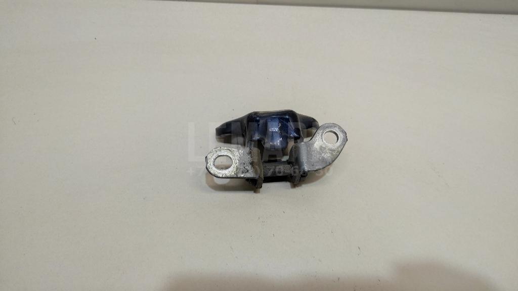 Петля двери задней правой верхняя 6875020121 Toyota