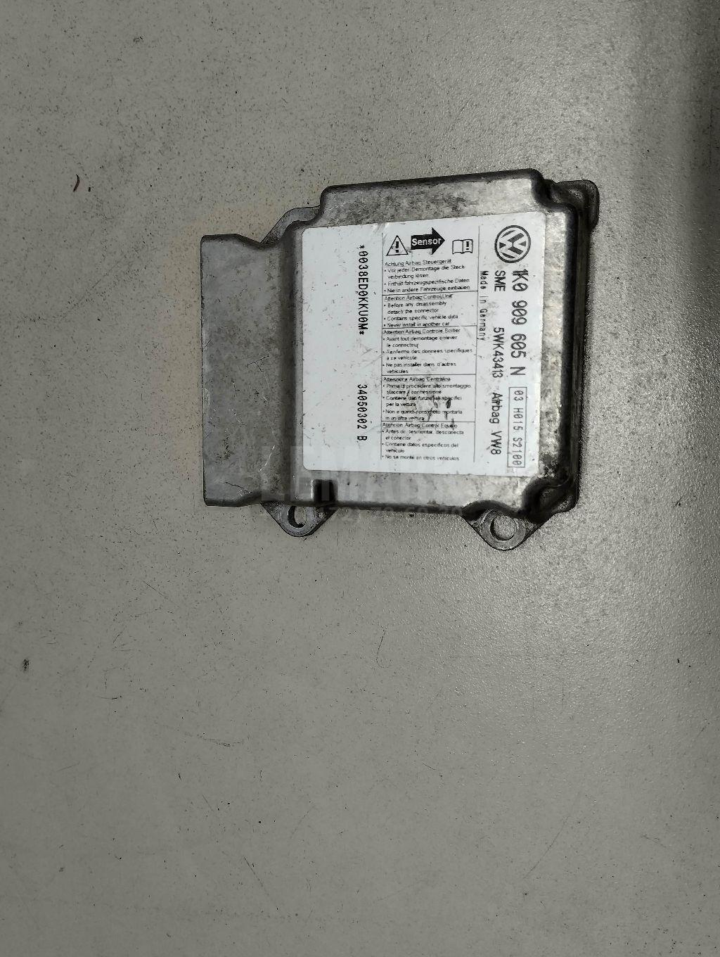 Блок управления AIR BAG 1K0909605N VAG