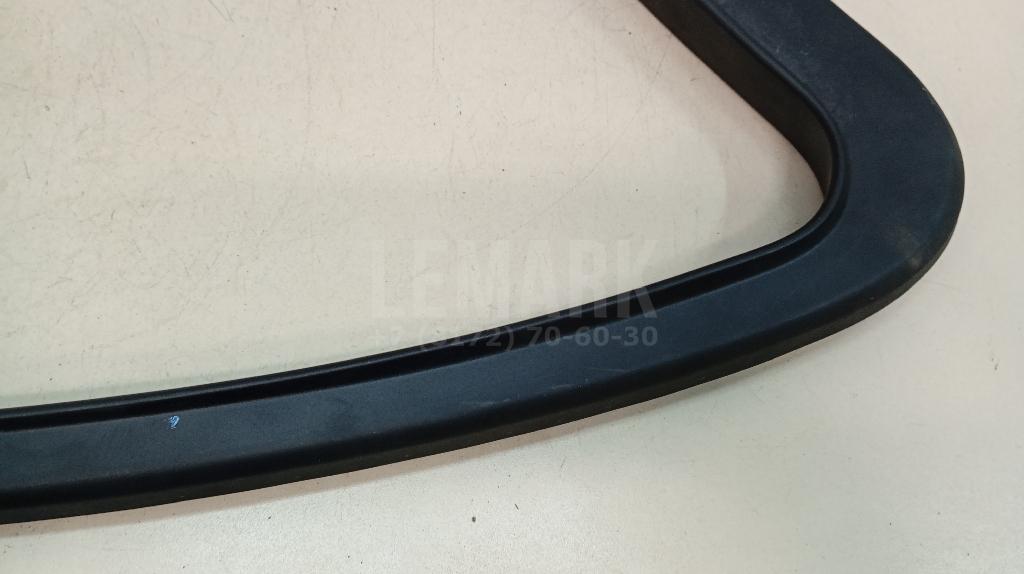 Уплотнитель стекла двери для  BMW 7-serie E65/E66 2001-2008