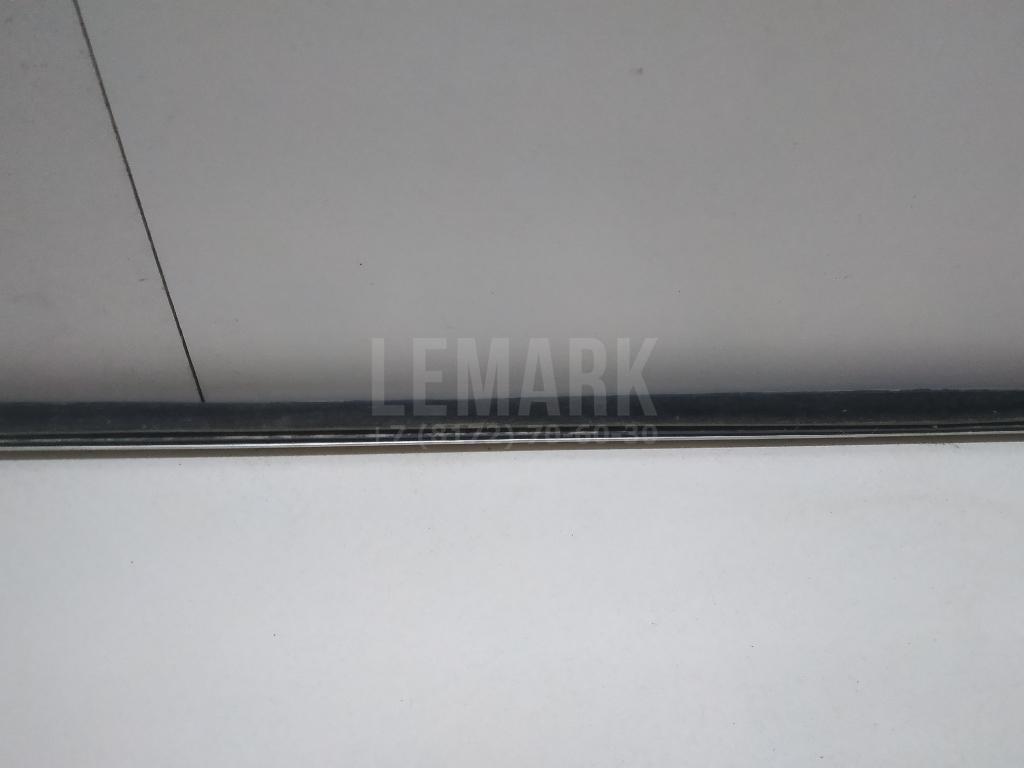 Накладка стекла переднего правого для  BMW X3 G01 2017-2024
