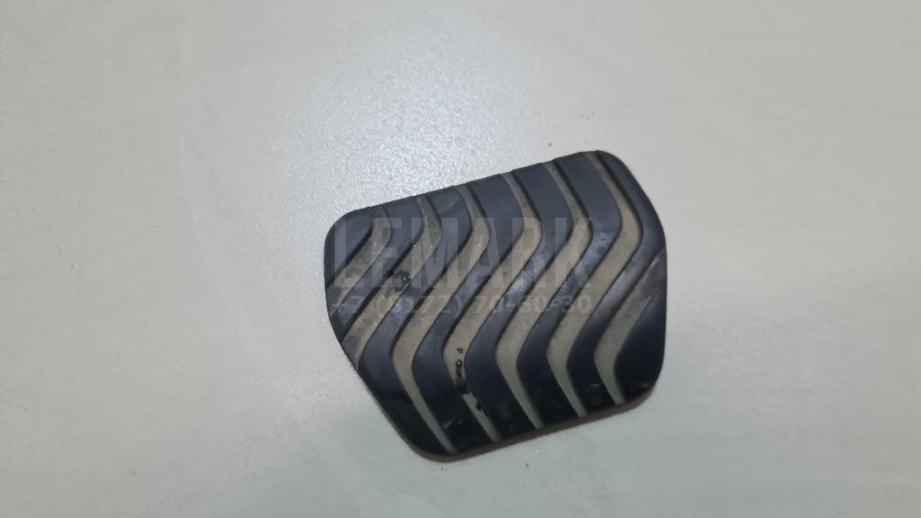 Накладка педали тормоза 4653100Q0K Nissan