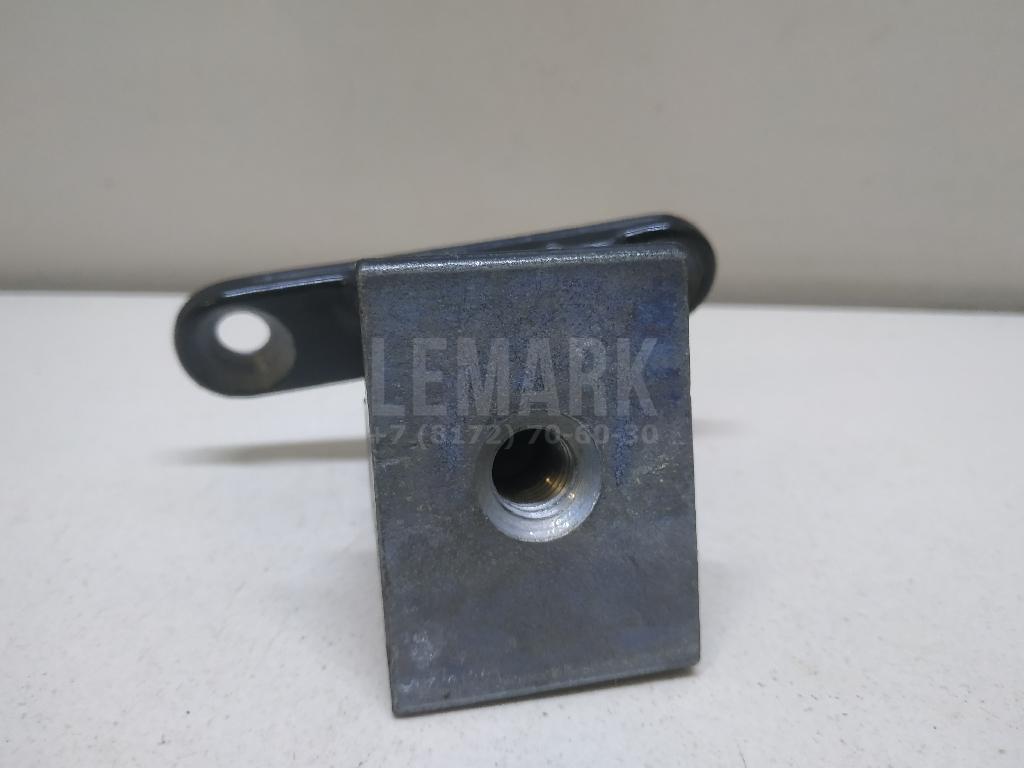 Петля двери задней левой верхняя для  BMW X3 E83 2004-2010