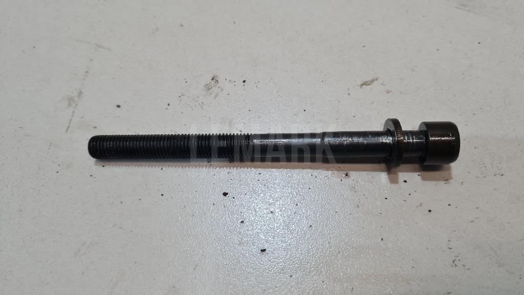 Болт головки блока 9091002153 Toyota