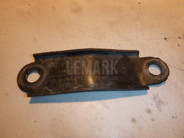 Кронштейн опоры КПП 30748173 Volvo