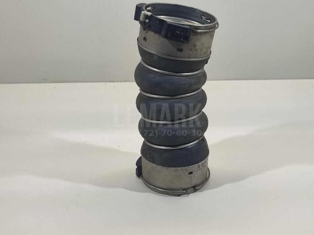 Патрубок интеркулера для  BMW 6-serie F12/F13 2010-2017