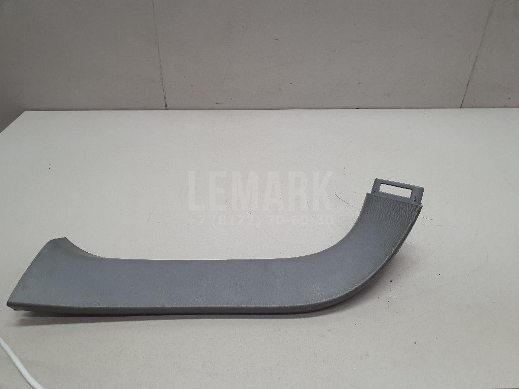 Обшивка двери багажника 6793842030B0 Toyota