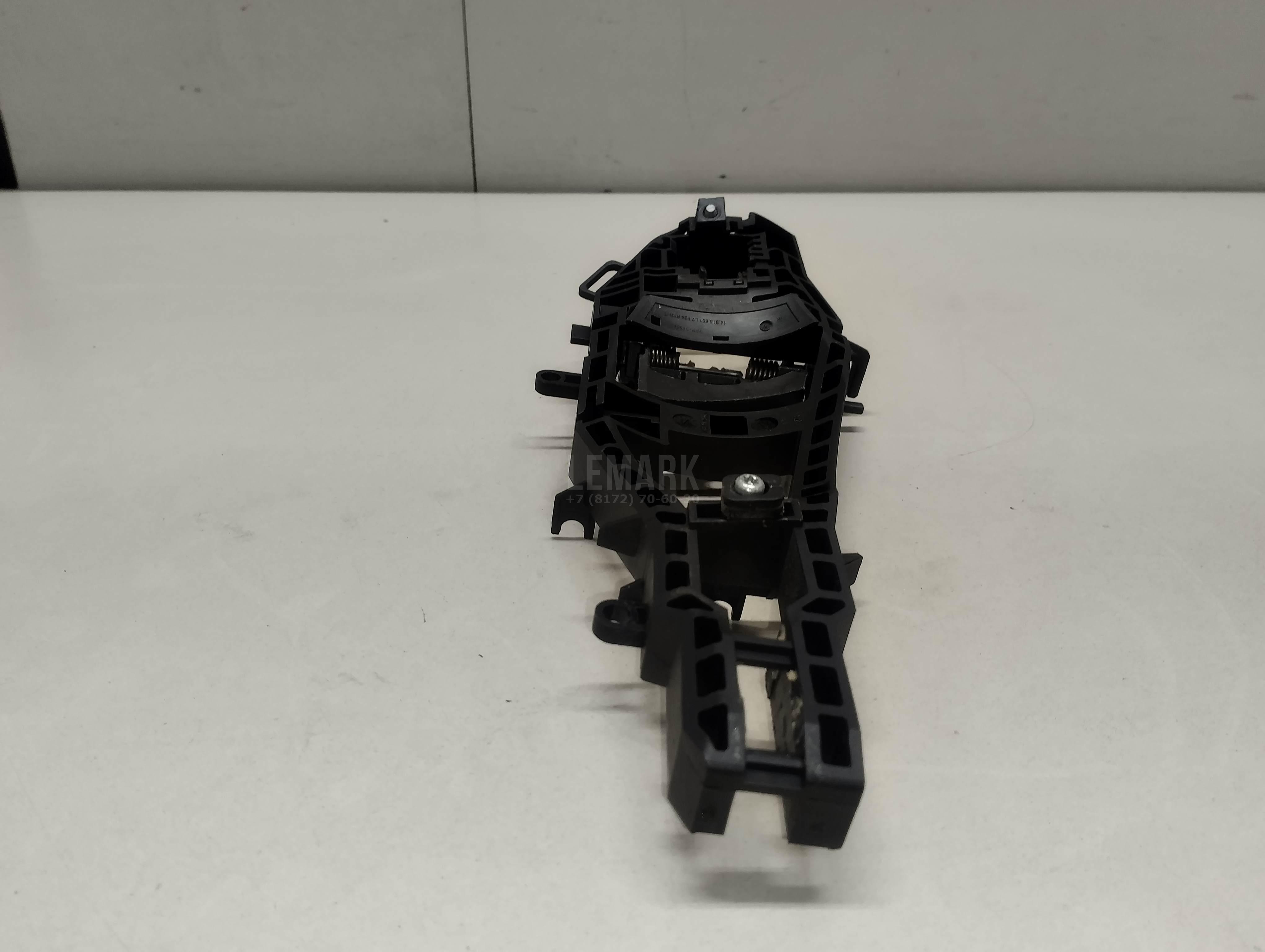Кронштейн ручки для  BMW 5-serie E60/E61 2003-2009