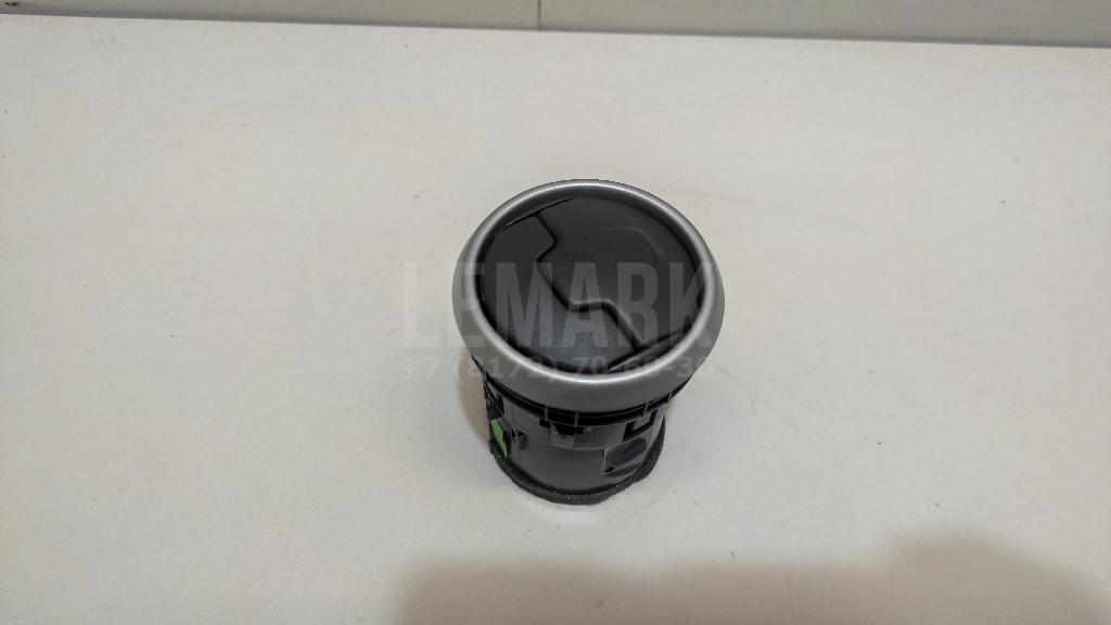 Дефлектор воздушный 68760JD10A Nissan
