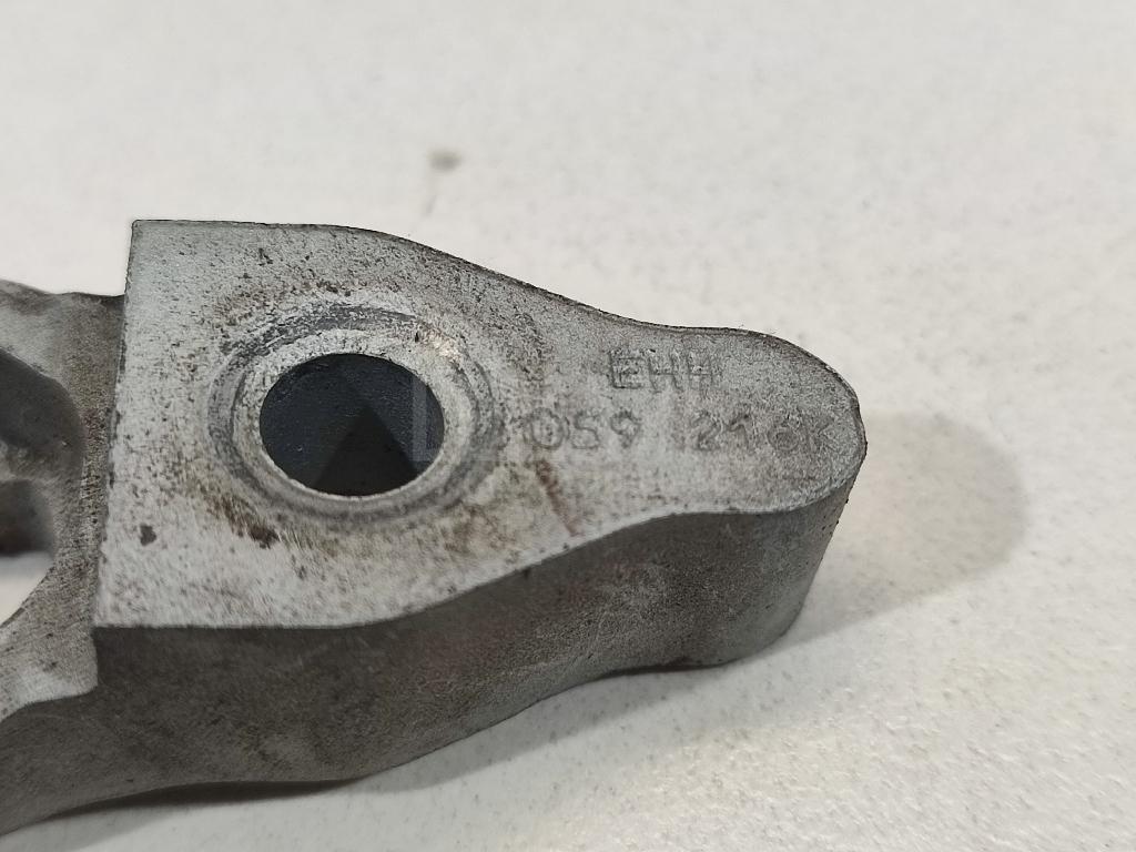 Кронштейн форсунки для  BMW 4-serie F32/F33/F82 2012-2020