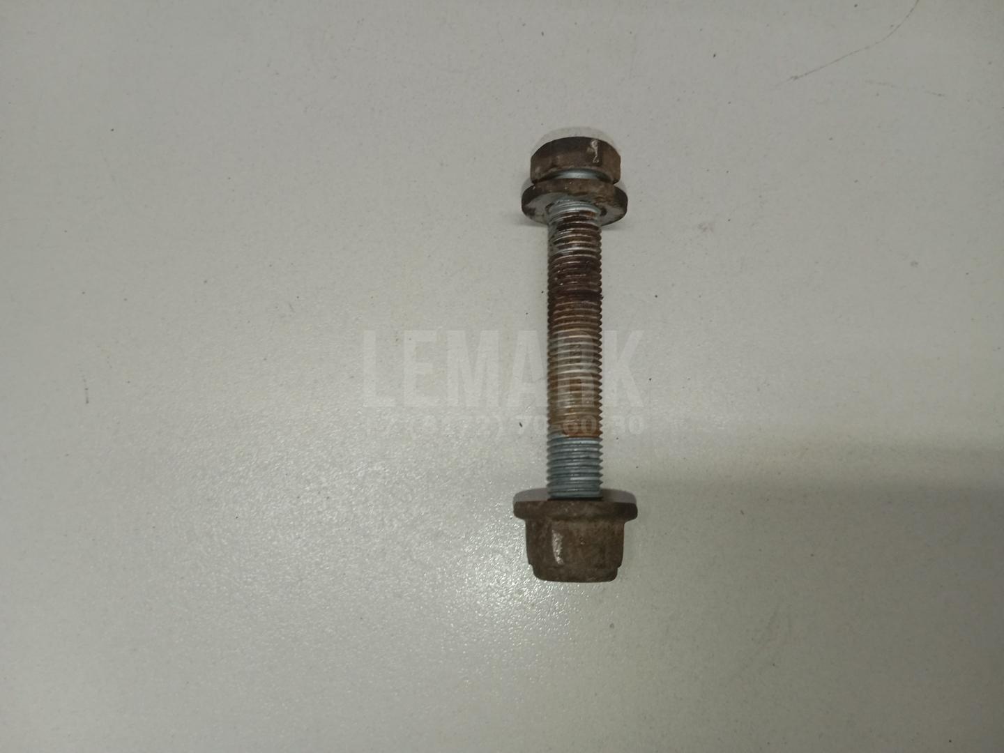 Болт переднего рычага N10421304 VAG