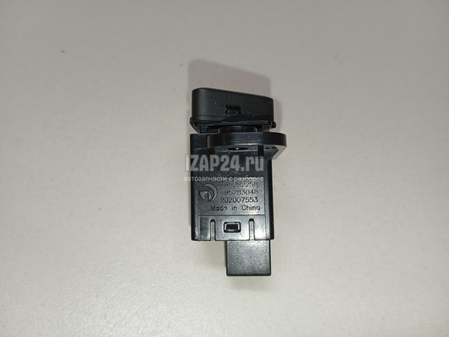 95282258 Кнопка аварийной сигнализации GM Cobalt (2011 - 2015)