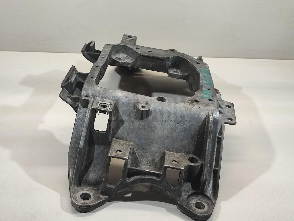 Кронштейн КПП для  BMW 3-serie F30/F31/F80 2011-2020