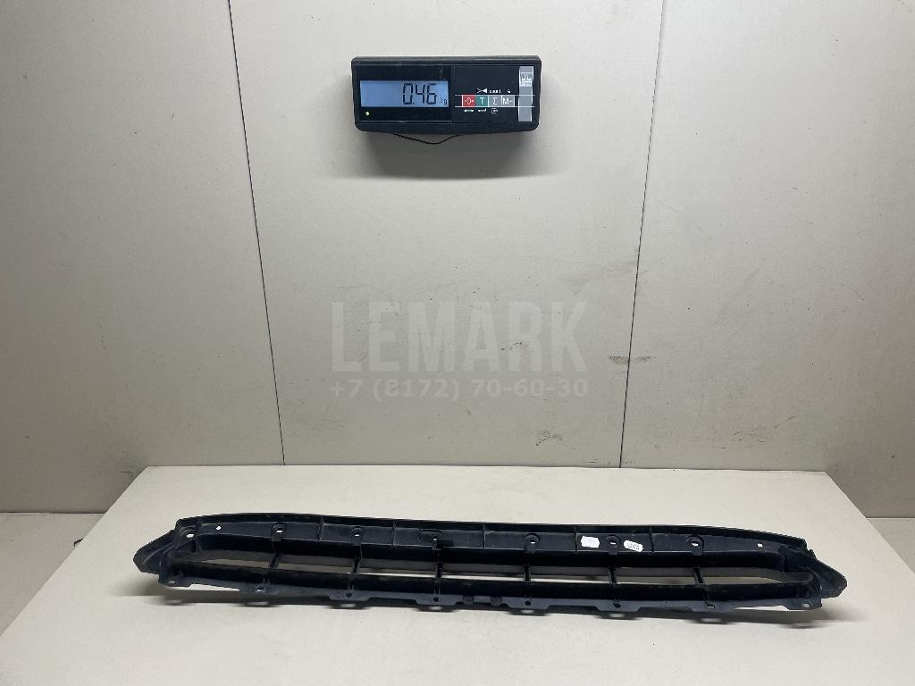 Решетка в бампер центральная для  BMW 7-serie E65/E66 2001-2008