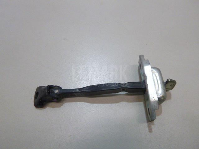 Ограничитель двери 686200R020 Toyota