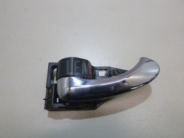 Ручка двери внутренняя левая 6920606080B0 Toyota