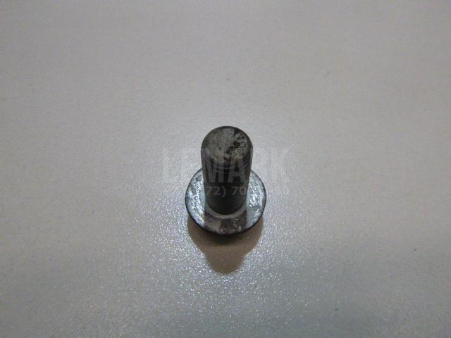 Болт суппорта 90105C0140 Toyota