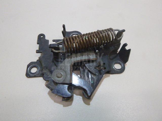Замок капота 535100R020 Toyota
