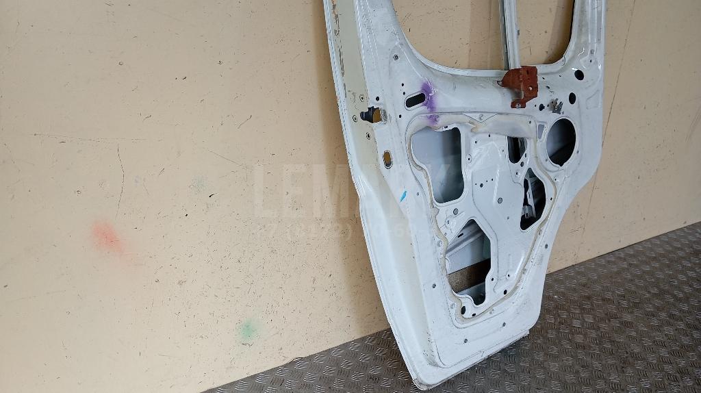 Дверь передняя левая для  Fiat Linea 2007-2018