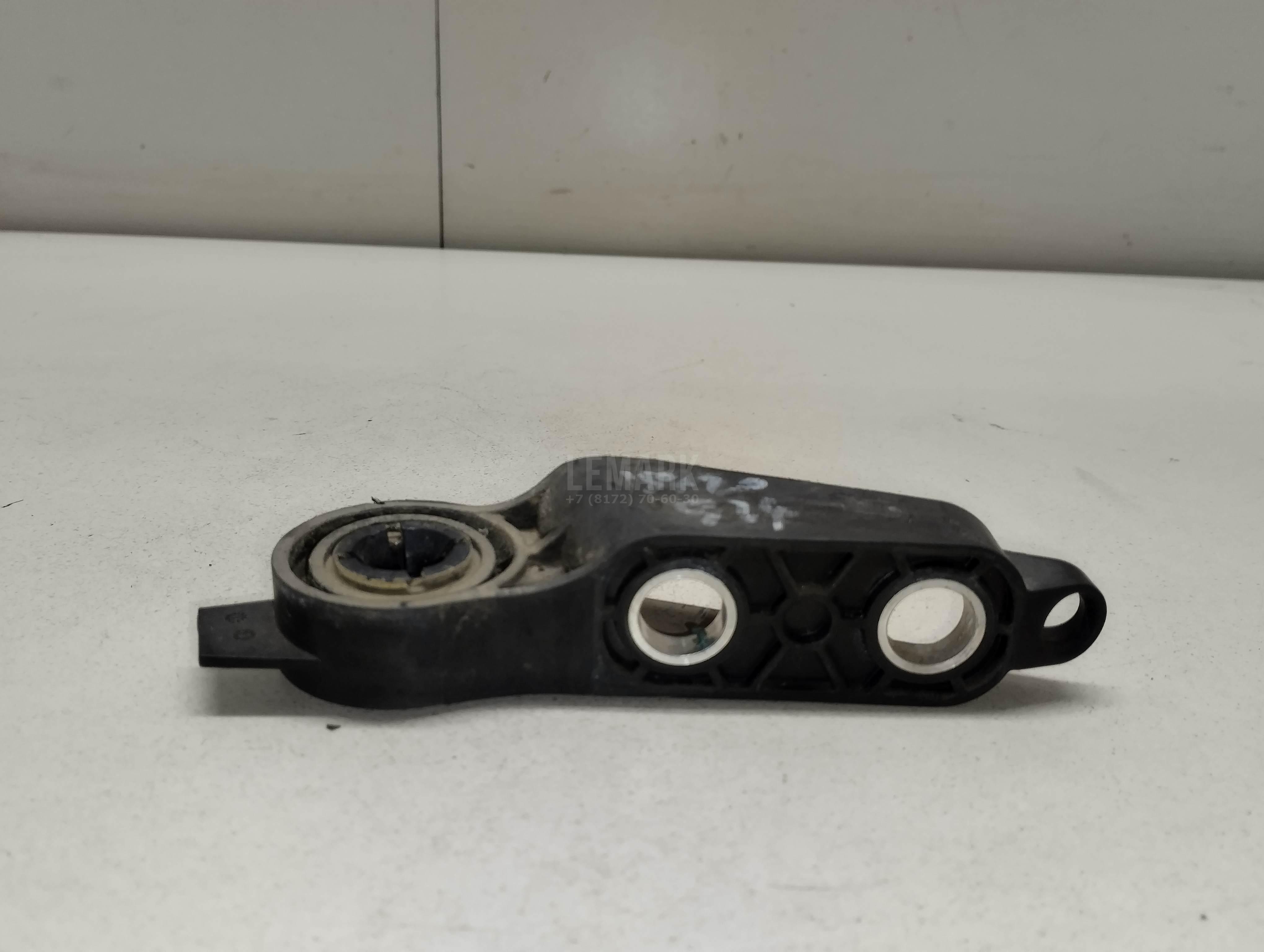 Кронштейн воздуховода для  BMW 3-serie F30/F31/F80 2011-2020