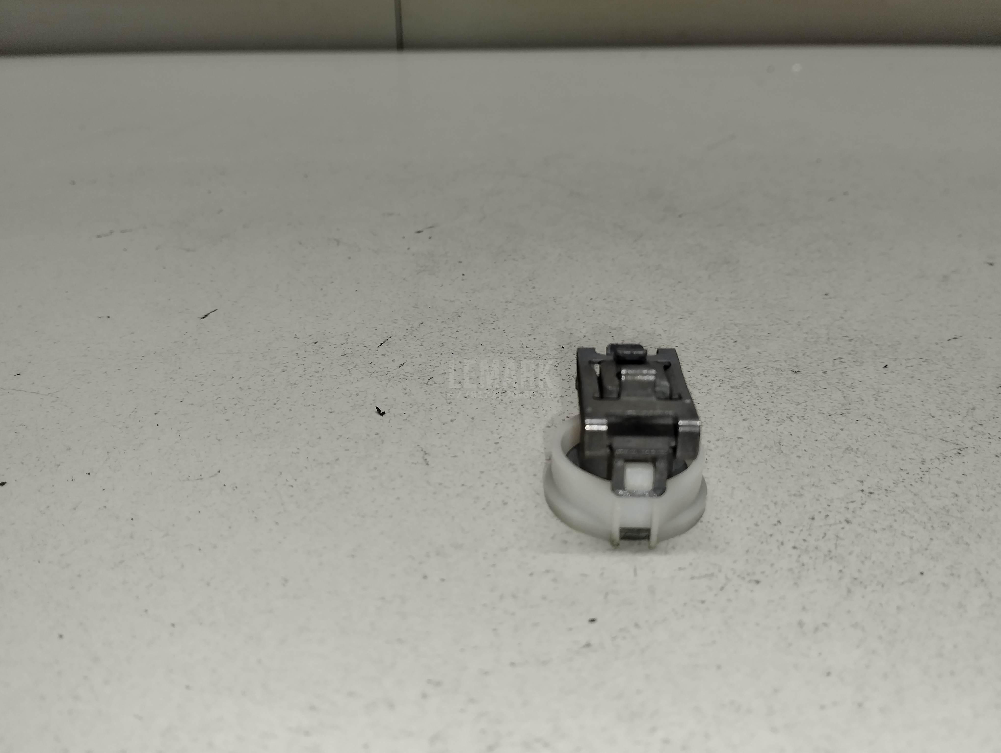 Крепеж фары для  BMW 4-serie F32/F33/F82 2012-2020