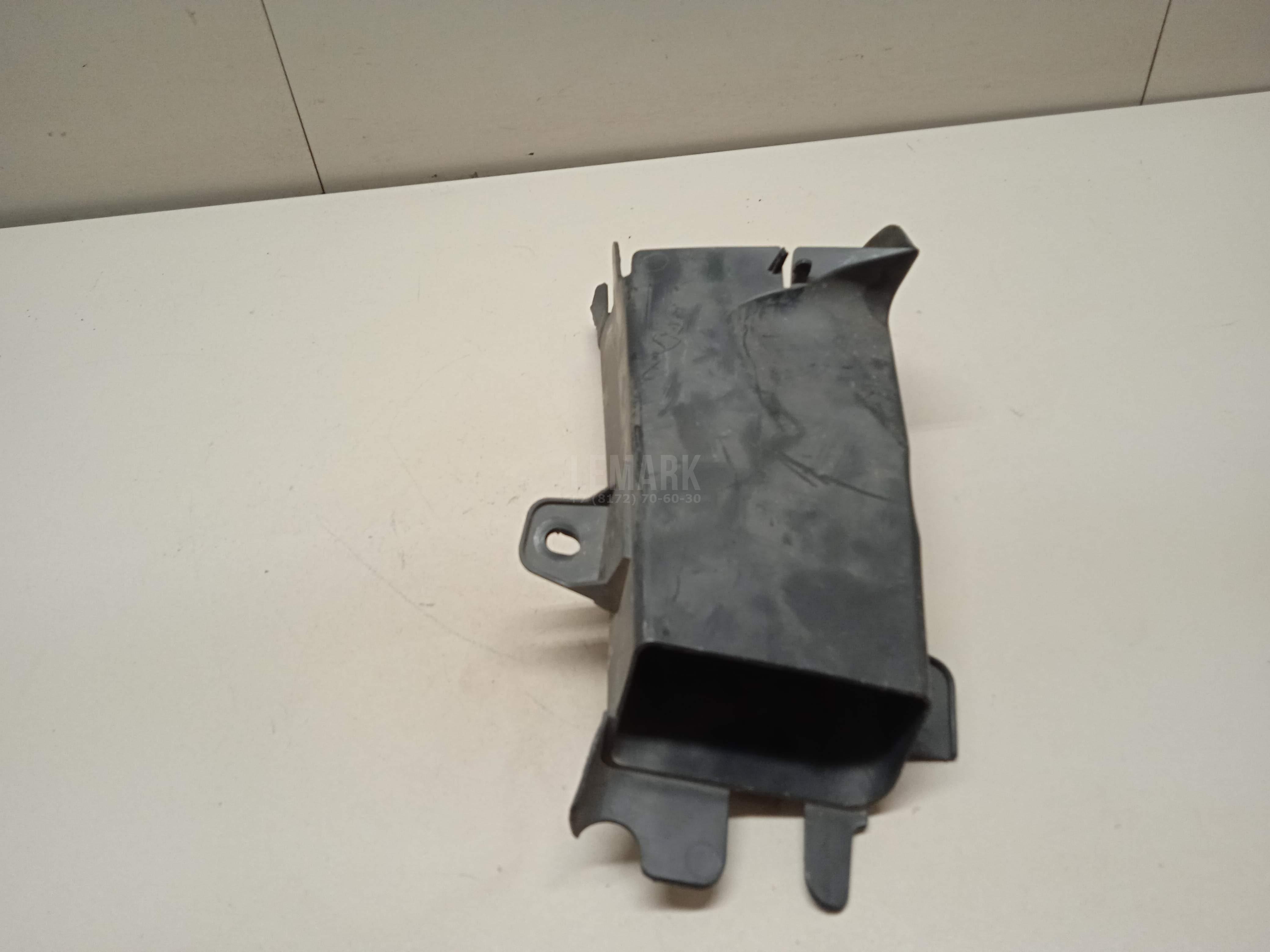 Воздуховод для  BMW 7-serie E65/E66 2001-2008