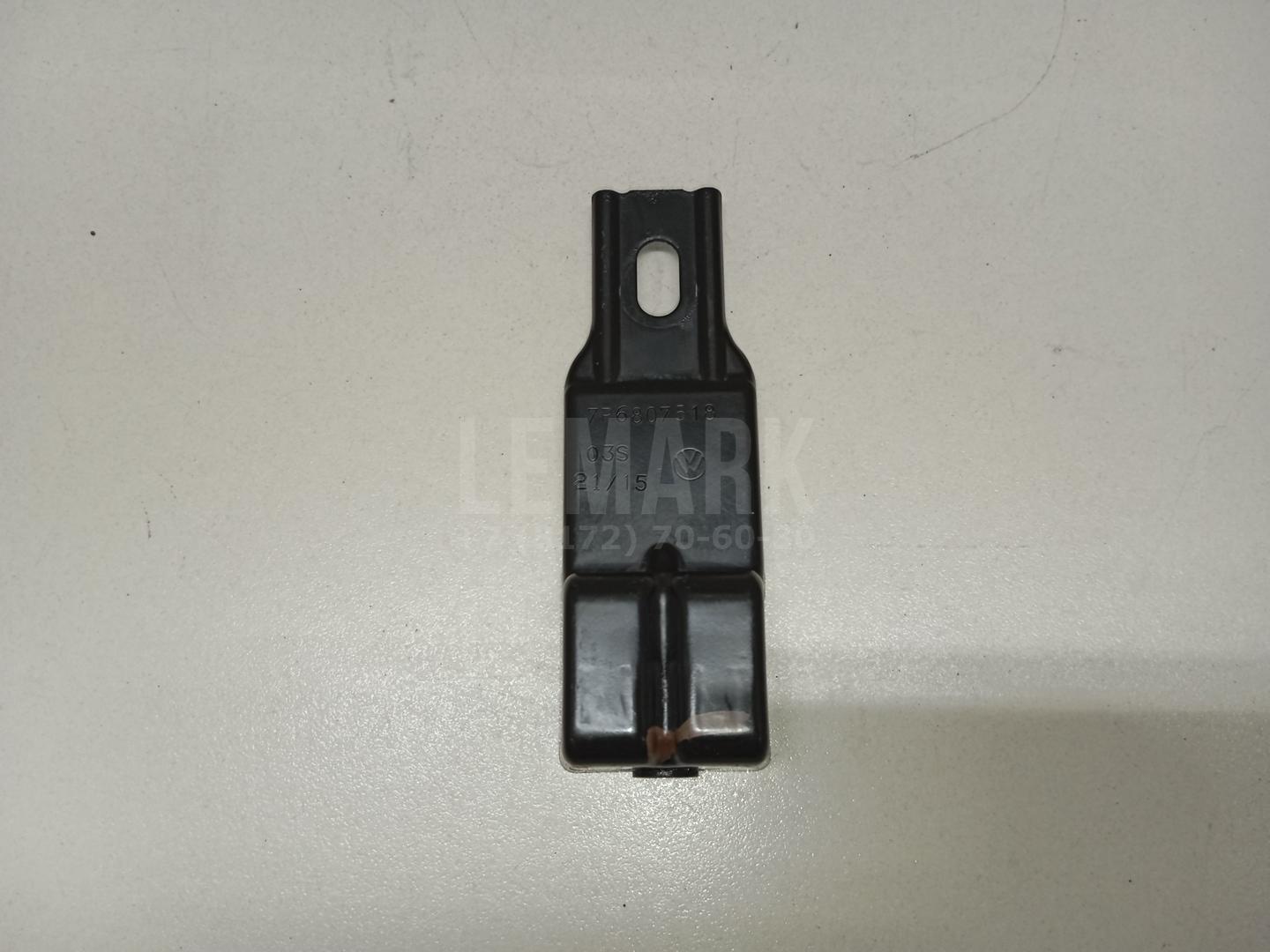 Элемент передней панели 7P6807915B VAG