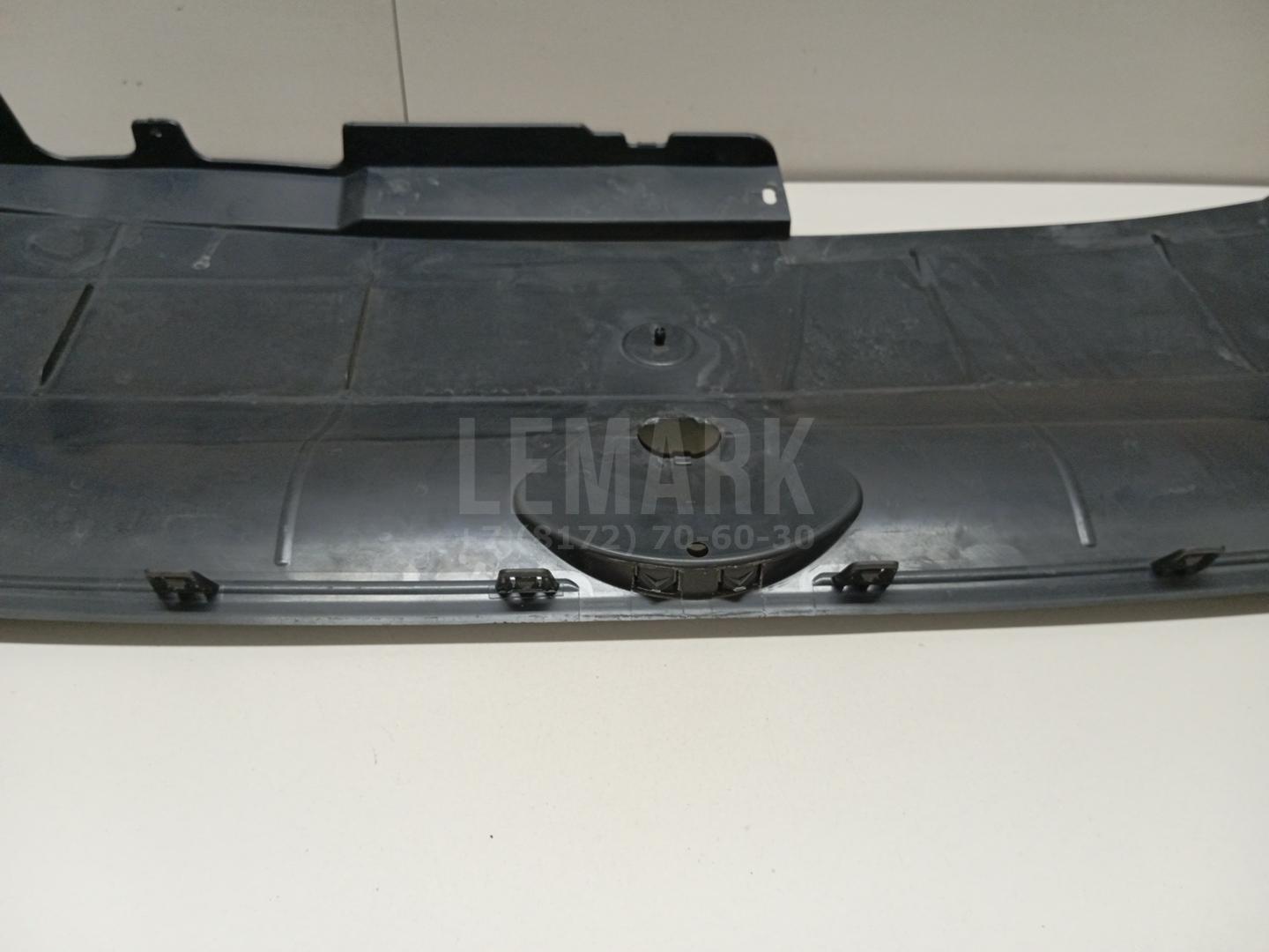 Кожух замка капота для  Audi A4 [B7] 2005-2007